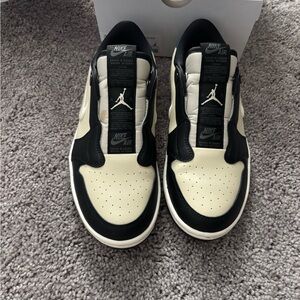Jordan Women's Black and Cream Sneakers